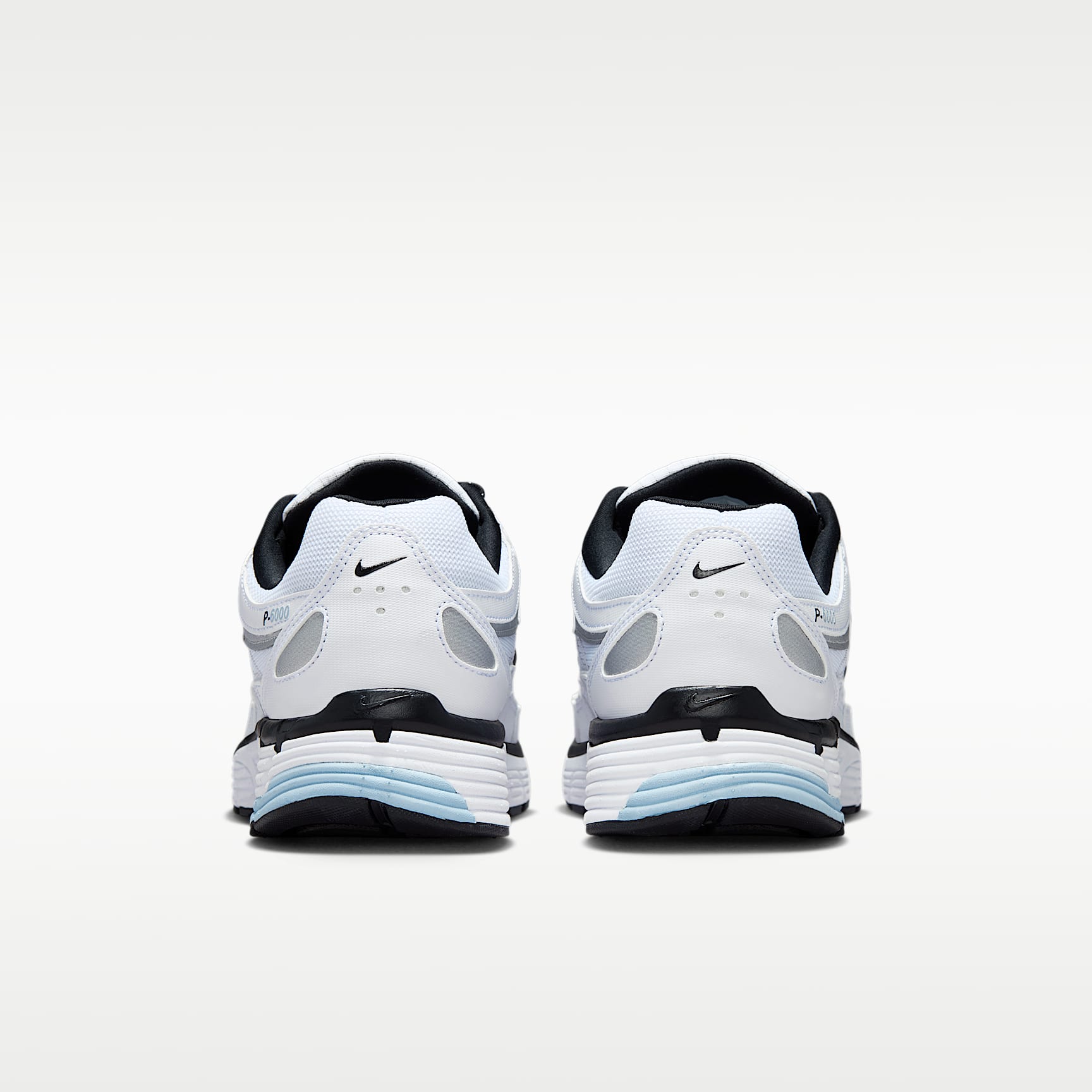 Nike P-6000 Schuh (Herren) – Weiß/Light Armory Blue/Metallic Silver/Schwarz