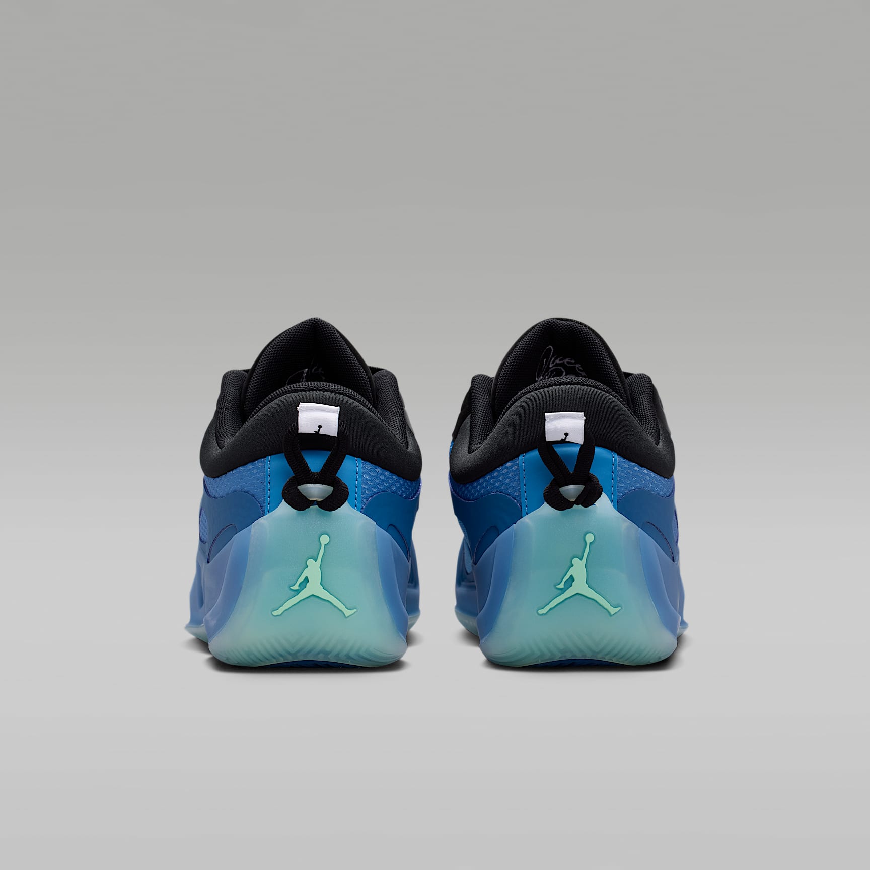 Jordan Heir Series 2 "Queen Phee" Basketballschuh – True Blue/Baltic Blue/Volt Tint/Schwarz