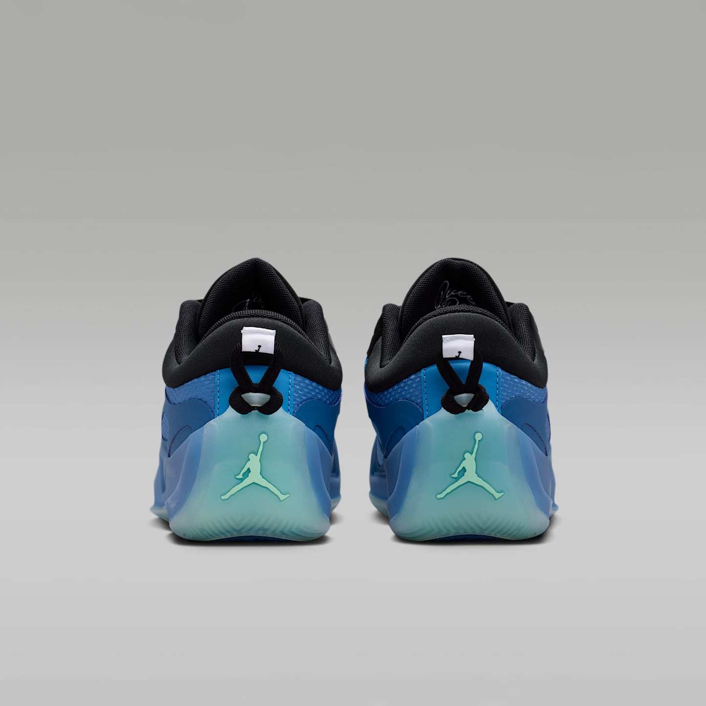 Jordan Heir Series 2 "Queen Phee" Basketballschuh – True Blue/Baltic Blue/Volt Tint/Schwarz
