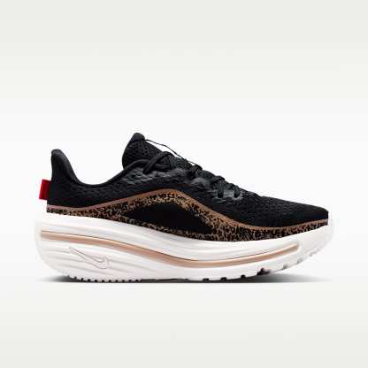 Nike Winflo 12 Straßenlaufschuh (Damen) – Schwarz/British Khaki/Fusion Red/Sail