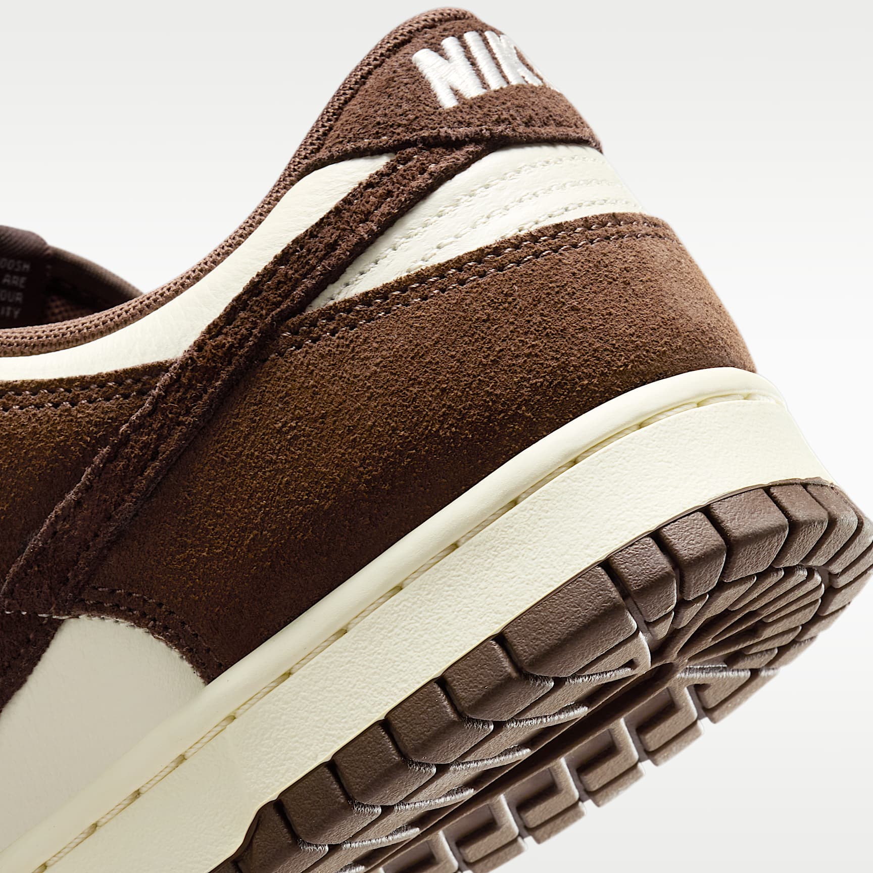 Nike Dunk Low Retro SE Leather/Suede Schuh (Herren) – Pale Ivory/Pale Ivory/Baroque Brown