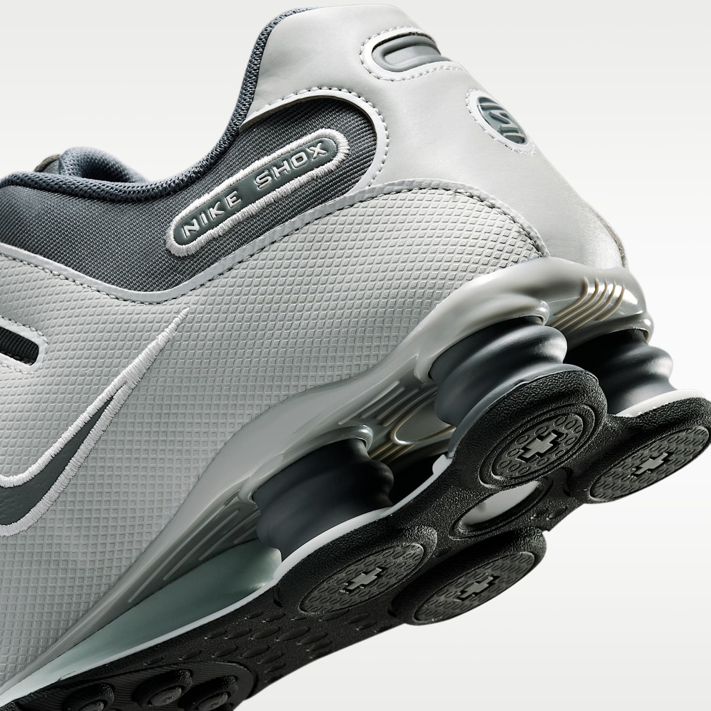 Nike Shox NZ Schuhe (Herren) – Smoke Grey/Grey Fog/Off White/Smoke Grey