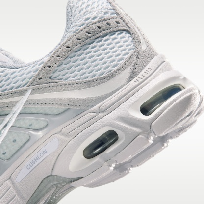 Nike Air Max Moto 2K SE Schuh (Damen) – Pure Platinum/Weiß/Wolf Grey
