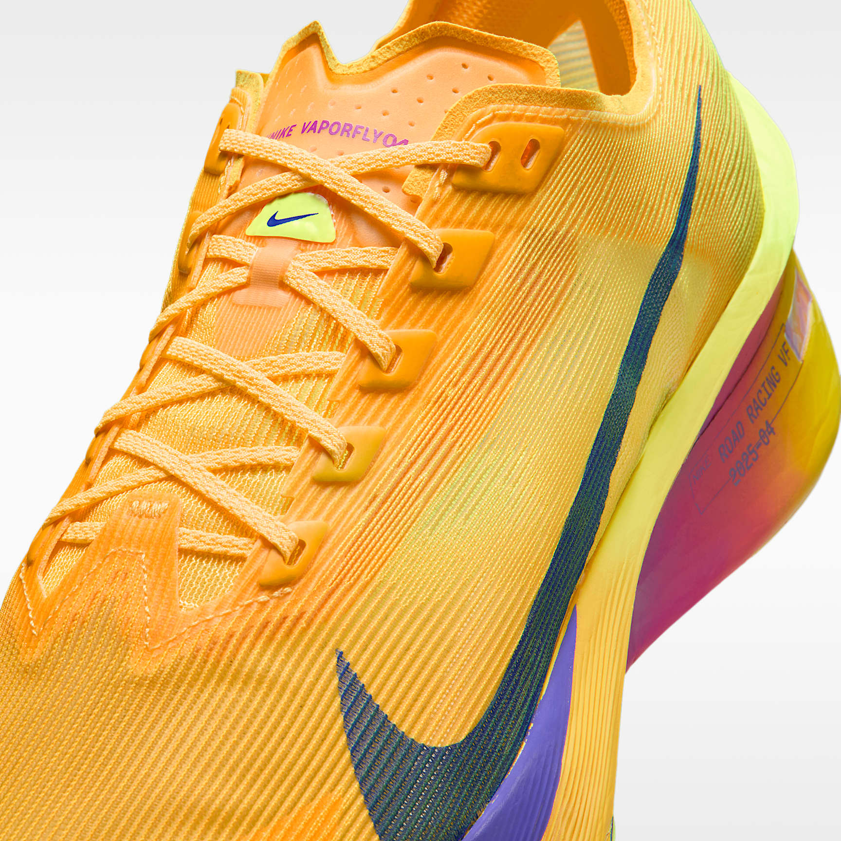 Nike Vaporfly 4 Straßenlaufschuh für Wettkämpfe (Herren) – Citron Pulse/Laser Orange/Volt Ice/Indigo Burst