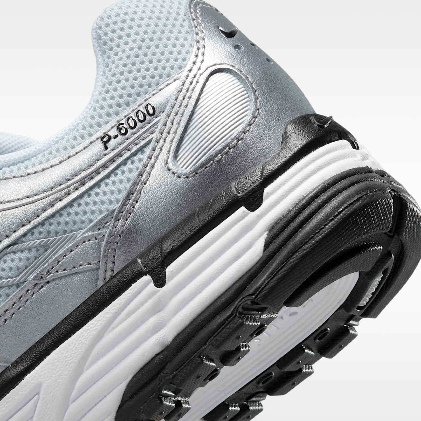 Nike P-6000 Schuh – Weiß/Metallic Silver/Pure Platinum/Schwarz