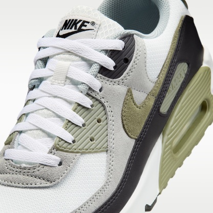 Nike Air Max 90 Herrenschuh – Summit White/Light Pumice/Schwarz/Silver Sage