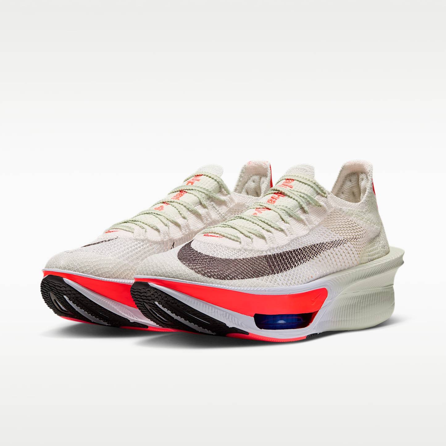 Nike Alphafly 4 Straßenlaufschuh für Wettkämpfe (Damen) – Sea Glass/Laser Crimson/Phantom/Burgundy Ash