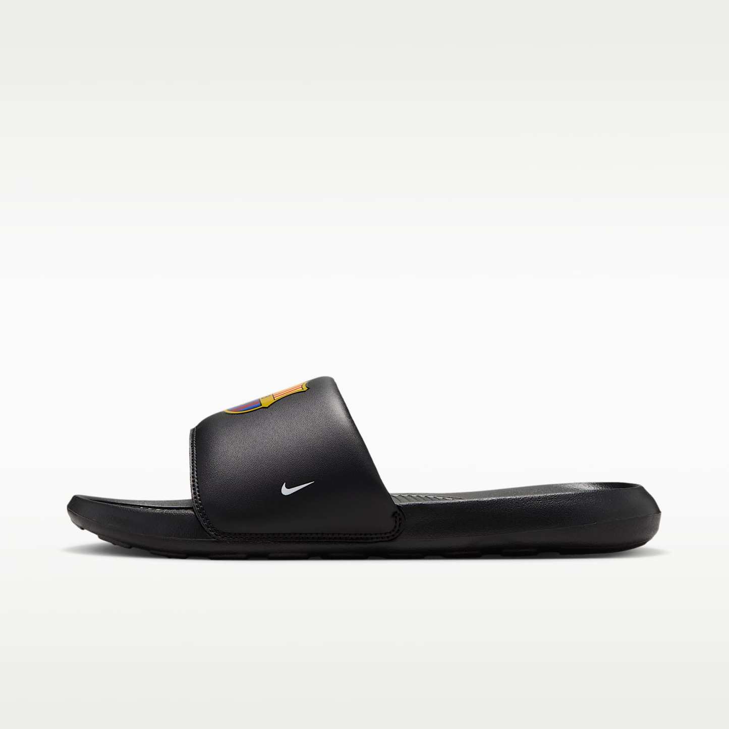 FC Barcelona Victori One Nike Fußball-Slides (Herren) – Schwarz/Midwest Gold/Imperial Purple