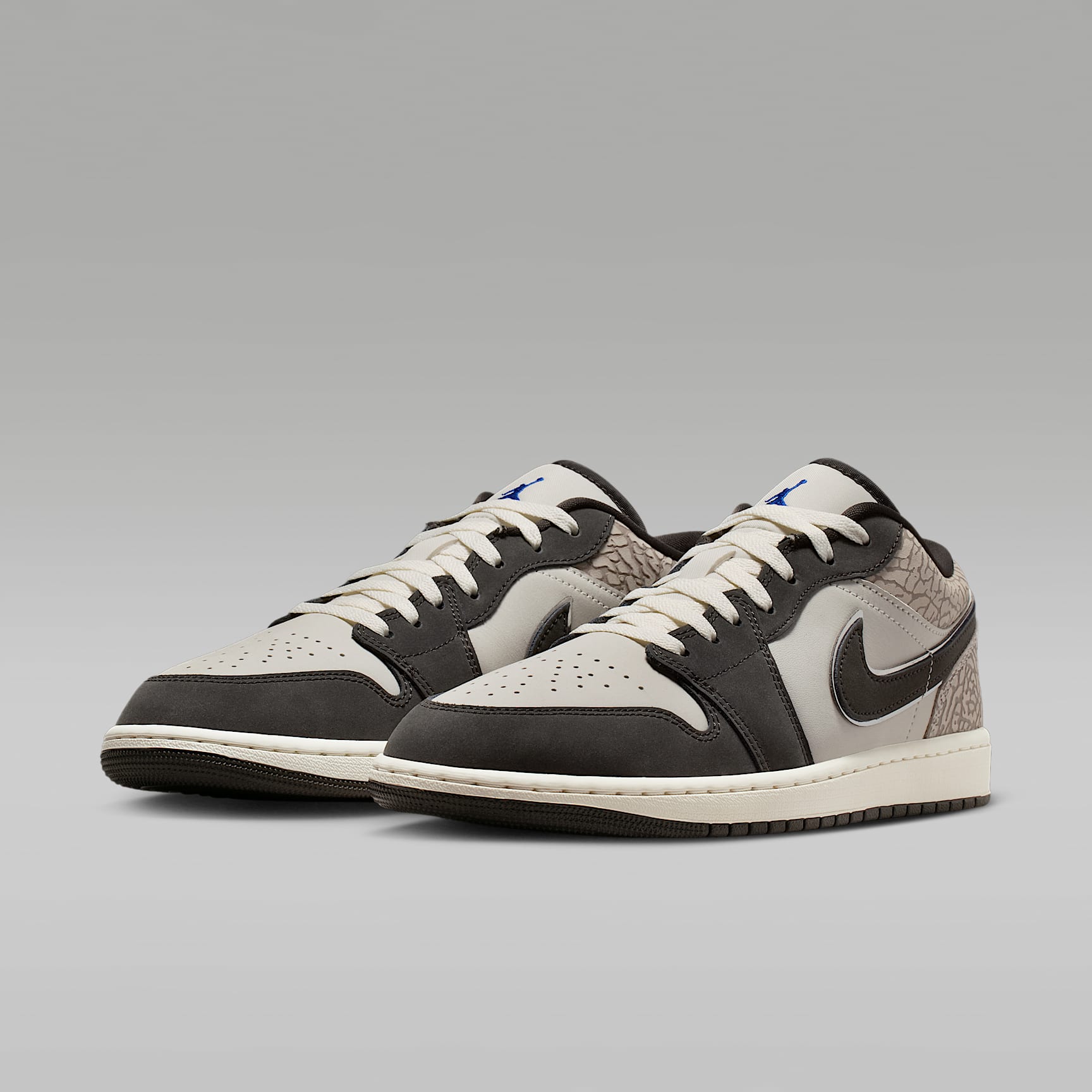 Air Jordan 1 Low SE Herrenschuh – Sail/Deep Pewter/Gamma Grey/Game Royal