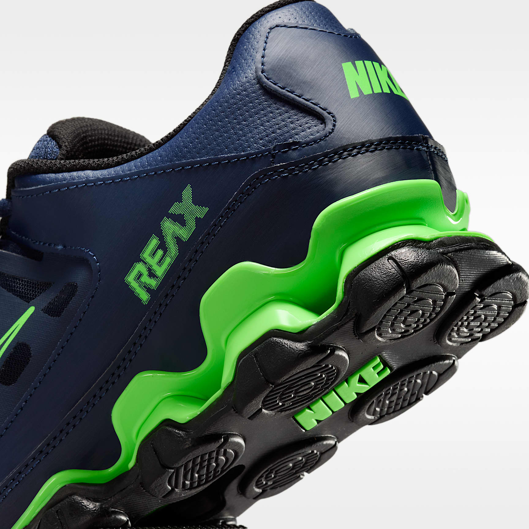 Nike Reax 8 TR Workout-Schuh für Herren – Obsidian/Schwarz/Green Strike