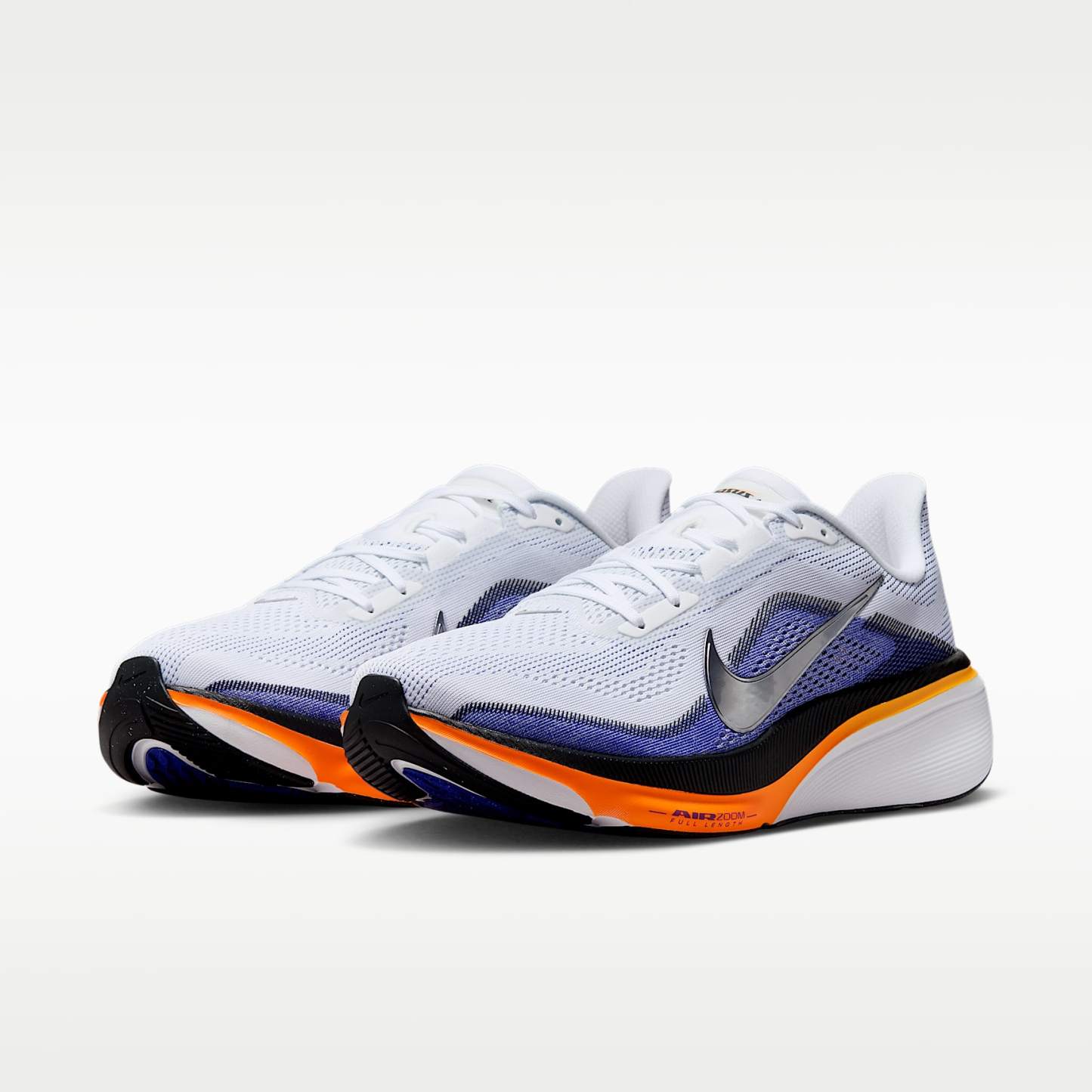 Nike Pegasus 42 Straßenlaufschuh (Herren) – Weiß/Lapis/Total Orange/Metallic Silver