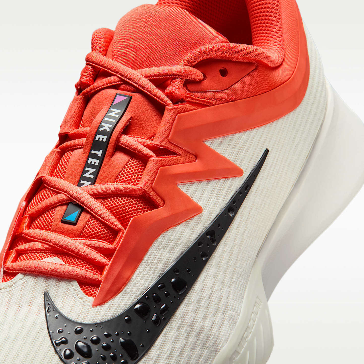 Nike Vapor Pro 3 Tennisschuh für Hartplätze (Herren) – Sail/Turf Orange/Blue Ribbon Heather/Schwarz