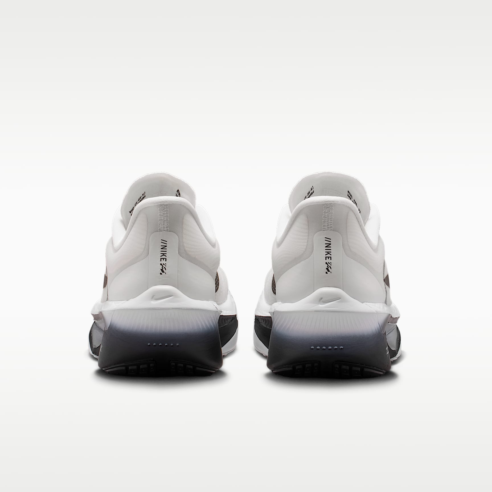 Nike Zoom Fly 6 Straßenlaufschuh für Wettkämpfe (Damen) – Weiß/Smoke Grey/Metallic Silver/Schwarz