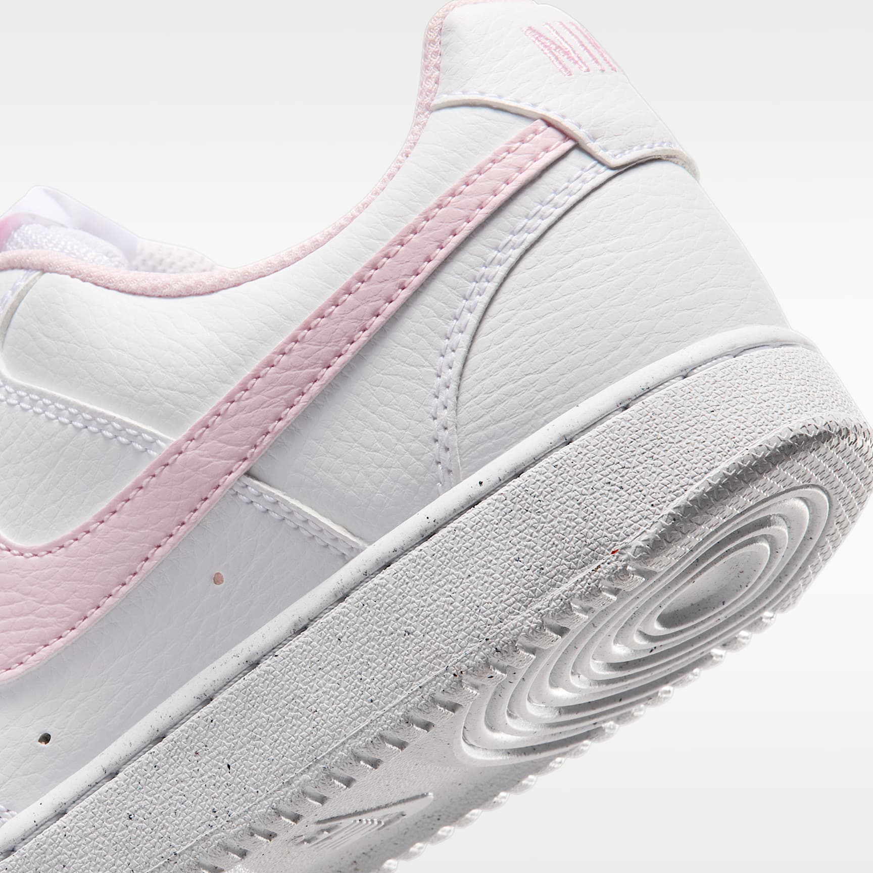 Nike Court Vision Low Schuh (Damen) – Weiß/Pink Foam
