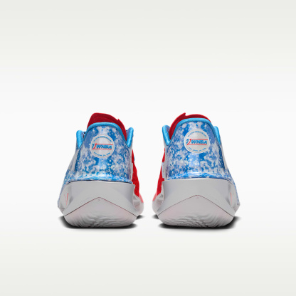 Nike G.T. Cut 4 "WNBA 30th" Basketballschuh – Light Photo Blue/Metallic Silver/Weiß/Action Red