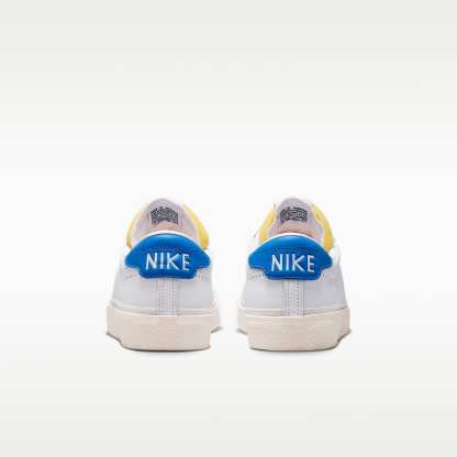 Nike Tennis Classic Schuh (Herren) – Weiß/Light Photo Blue/Team Orange/Weiß