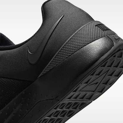 Nike MC Trainer 4 Trainingsschuh (Herren) – Schwarz/Dark Smoke Grey