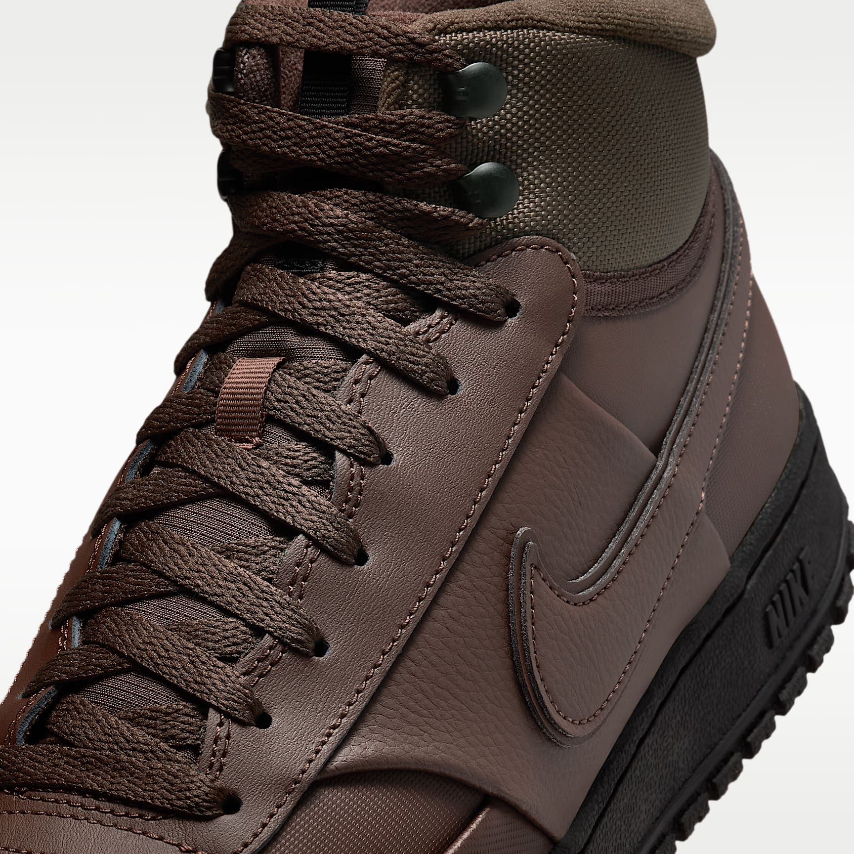 Nike Court Vision Mid winterfester Schuh (Herren) – Dark Hazel/Schwarz/Saffron Quartz/Dark Hazel