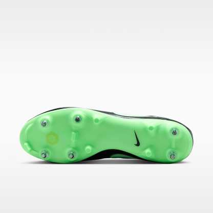 Nike Tiempo Maestro Academy Low Top Fußballschuh für weichen Rasen – Schwarz/Schwarz/Illusion Green