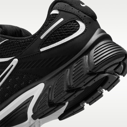 Nike V5 RNR Schuh (Herren) – Schwarz/Weiß/Schwarz