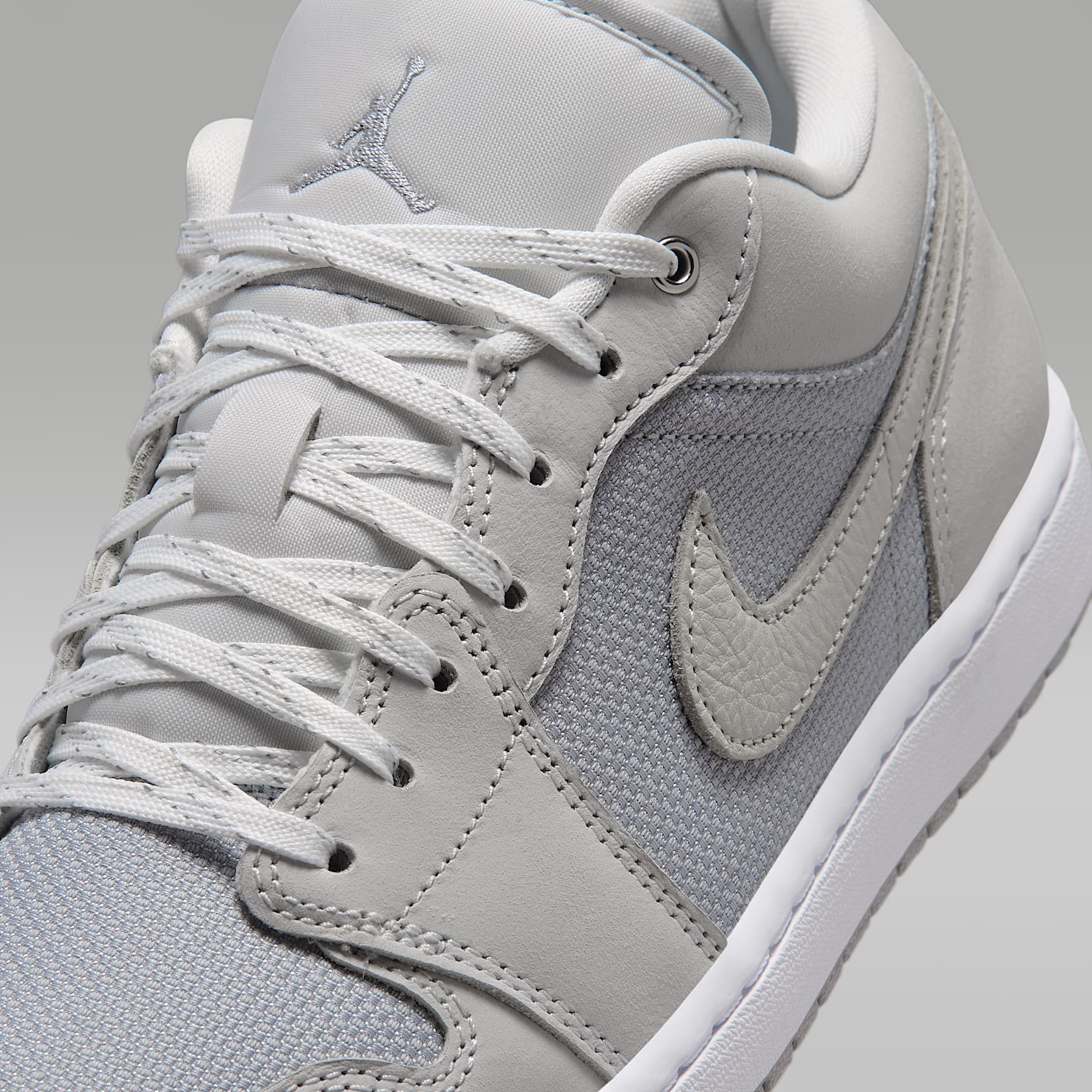 Air Jordan 1 Low SE Herrenschuh – Off White/Soft Pearl/Light Smoke Grey