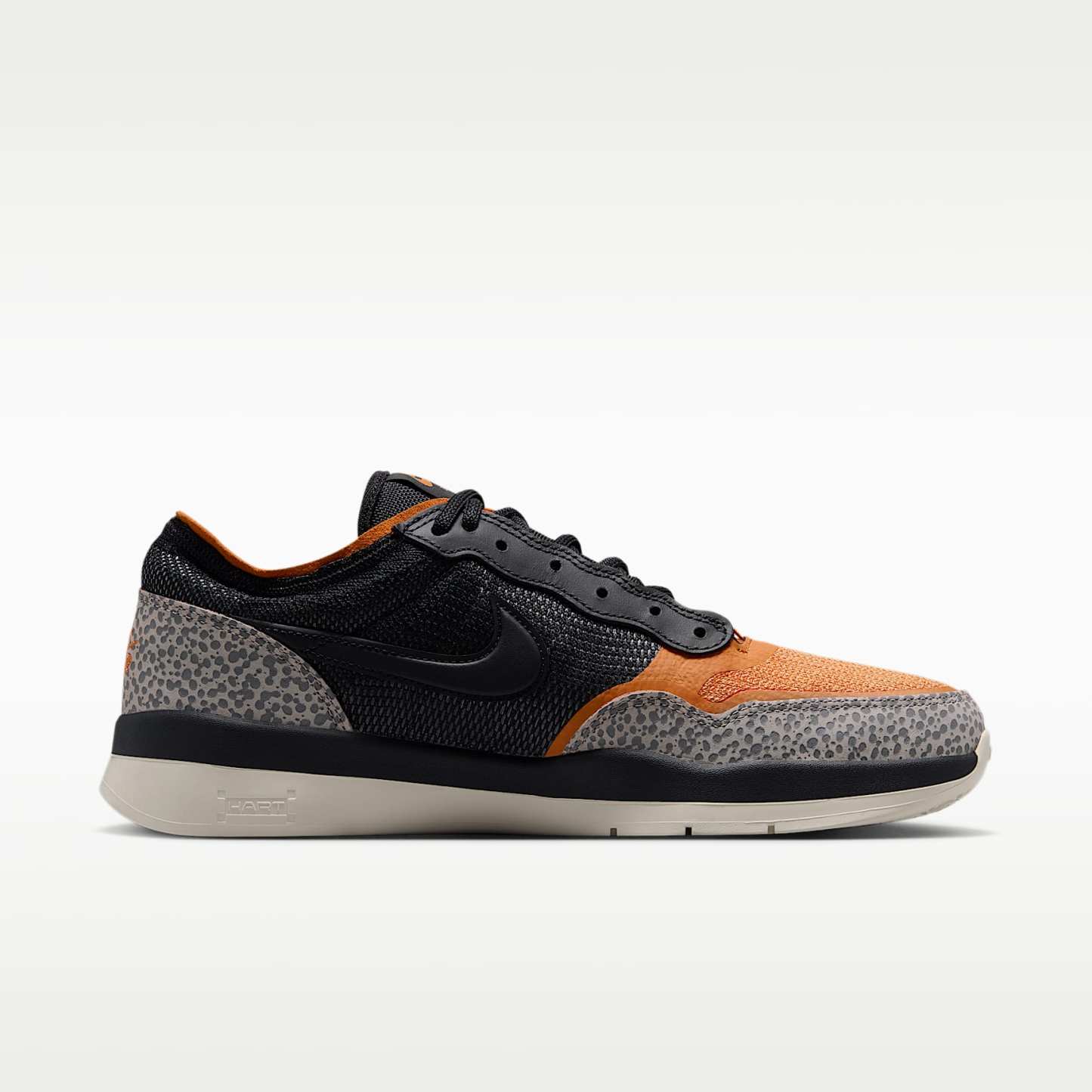 Nike SB PS8 Skaterschuh – Cobblestone/Monarch/Light Orewood Brown/Schwarz