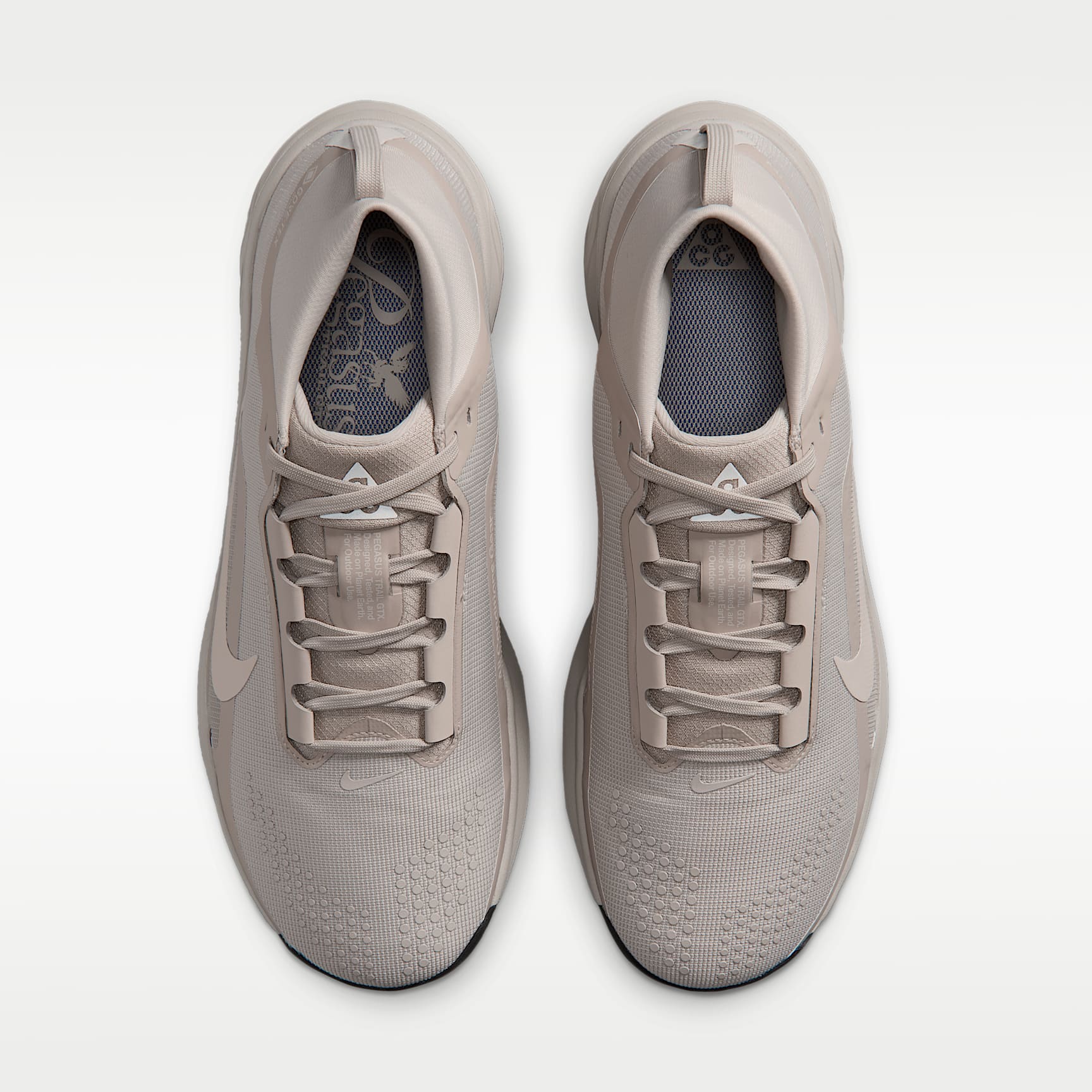 ACG Pegasus Trail GORE-TEX wasserdichter Traillaufschuh (Herren) – Cream II/Light Orewood Brown