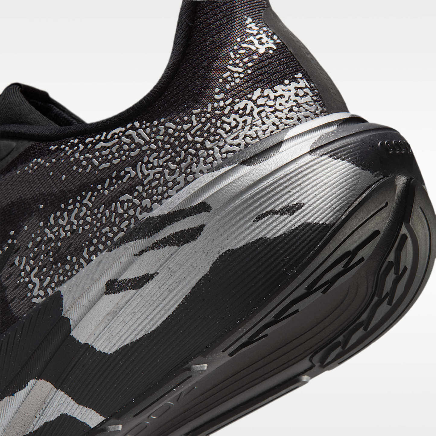 Nike Pegasus 42 Straßenlaufschuh (Herren) – Schwarz/Medium Ash/Metallic Silver/Schwarz