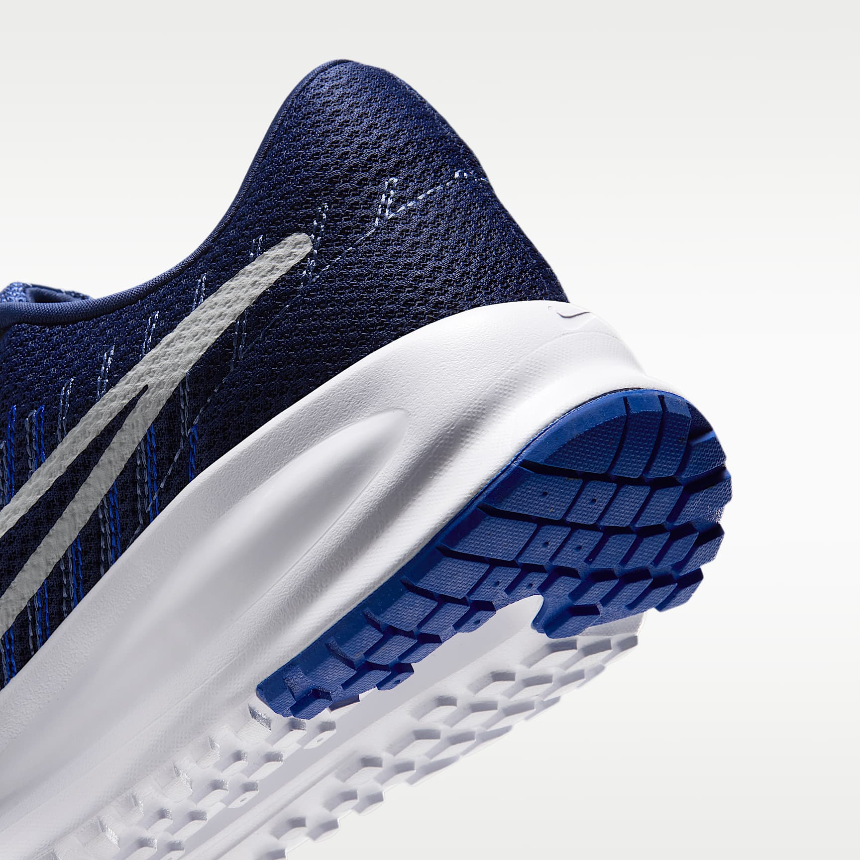 Nike Run Defy Straßenlaufschuh (Herren) – Midnight Navy/Racer Blue/Smokey Blue/Grey Mist