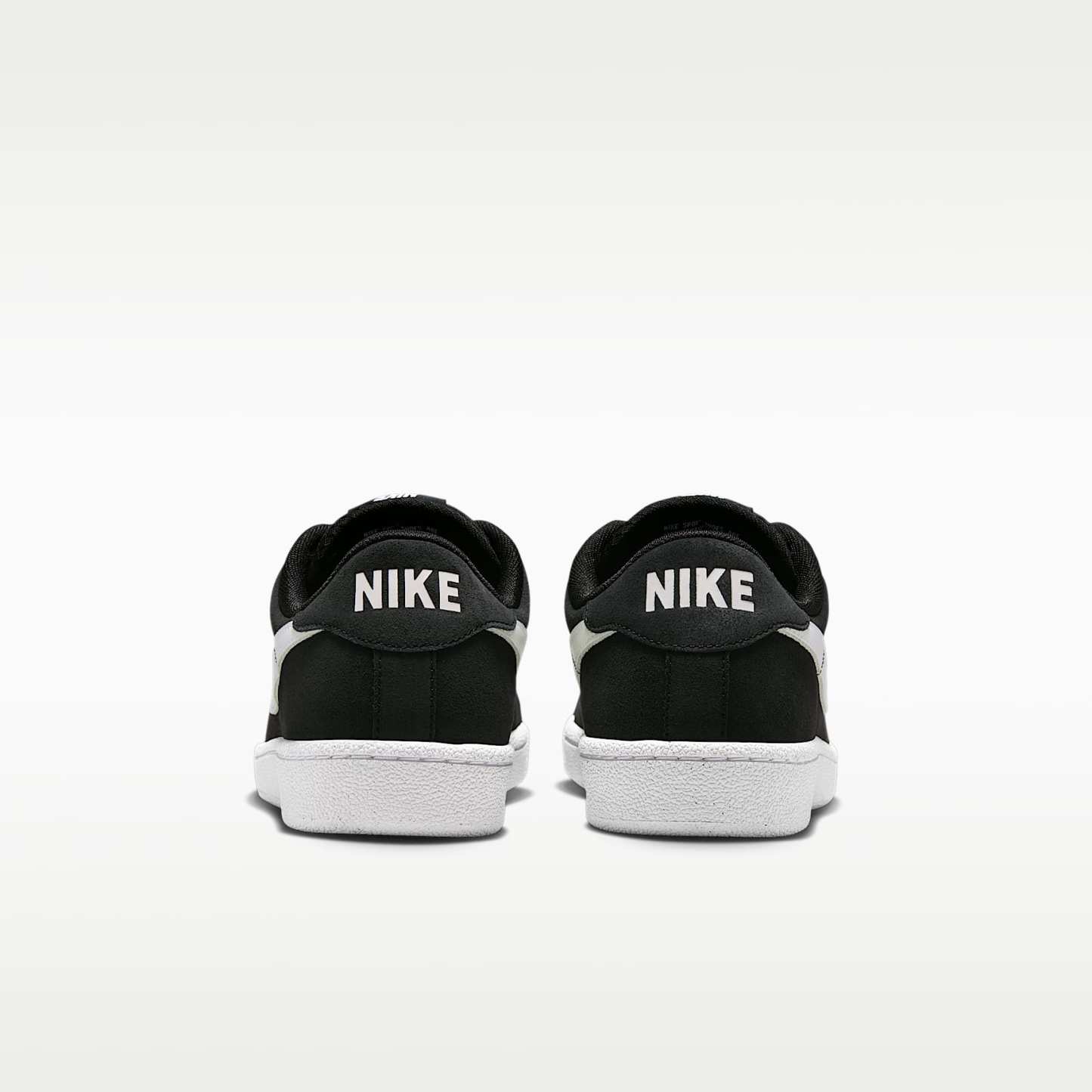 Nike SB Zoom Tennis Classic Skaterschuh – Schwarz/Weiß/Weiß