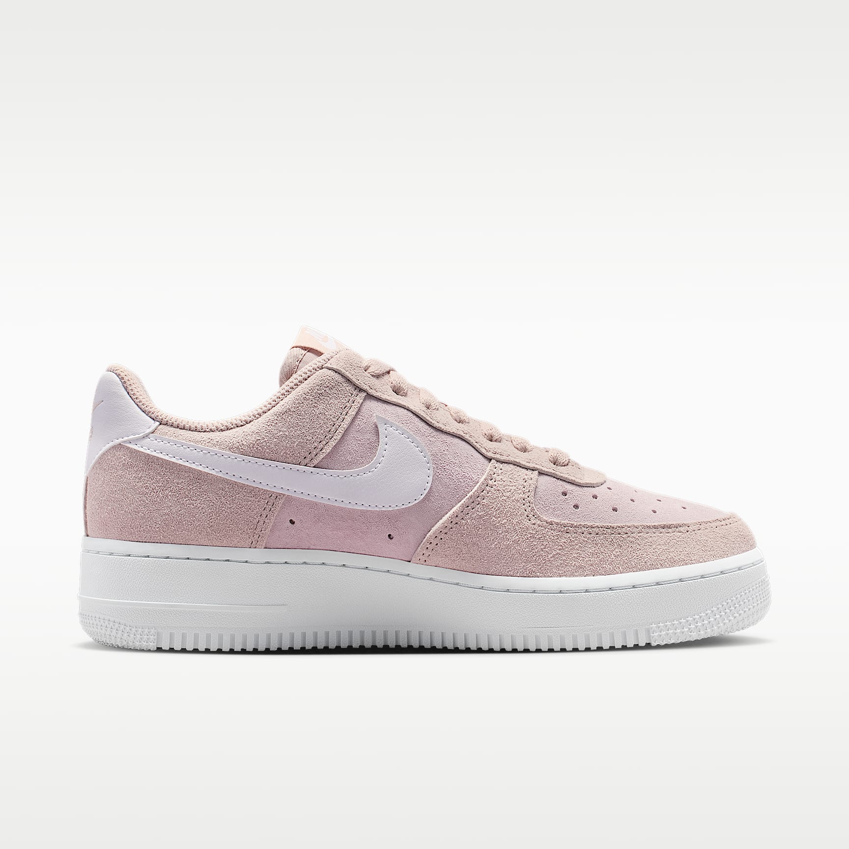Air Force 1 '07 Low SE Schuh (Damen) – Silt Red/Pink Foam/Metallic Gold/Weiß