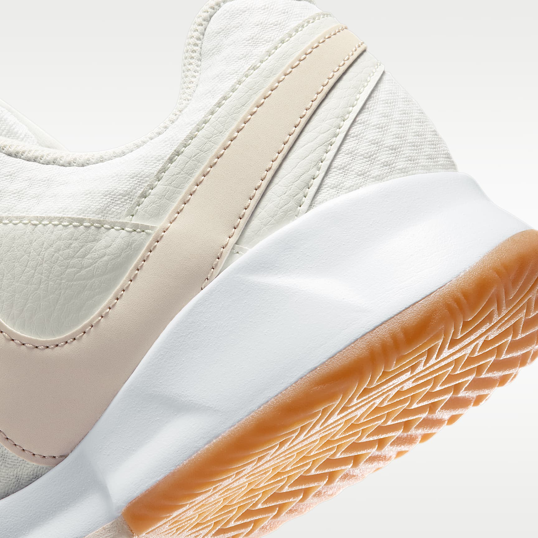 NikeCourt Lite 4 Herren-Tennisschuh für Sandplätze – Weiß/Summit White/Linen/Light Orewood Brown