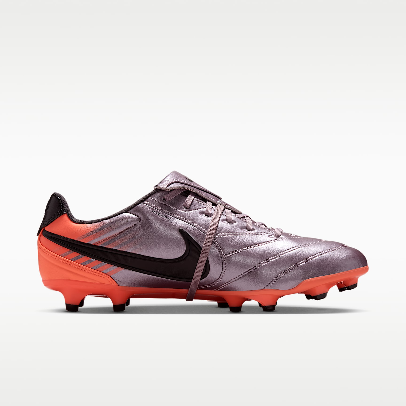 Nike Tiempo Ligera Pro Low-Top-Fußballschuh für normalen Rasen – Bleached Lilac/Total Orange/Schwarz
