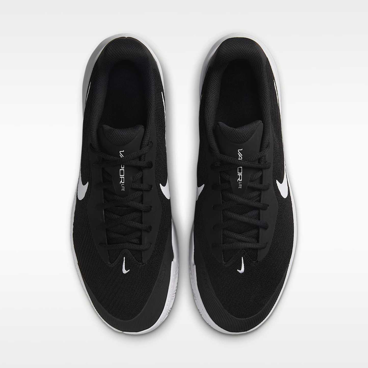 NikeCourt Lite 3 Clay Court Tennisschuh (Herren) – Schwarz/Weiß