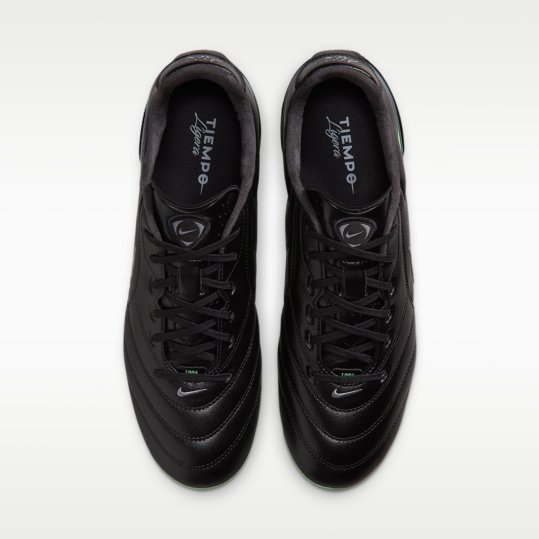 Nike Tiempo Ligera Pro Low-Top-Fußballschuh für Kunstrasen – Schwarz/Schwarz/Illusion Green