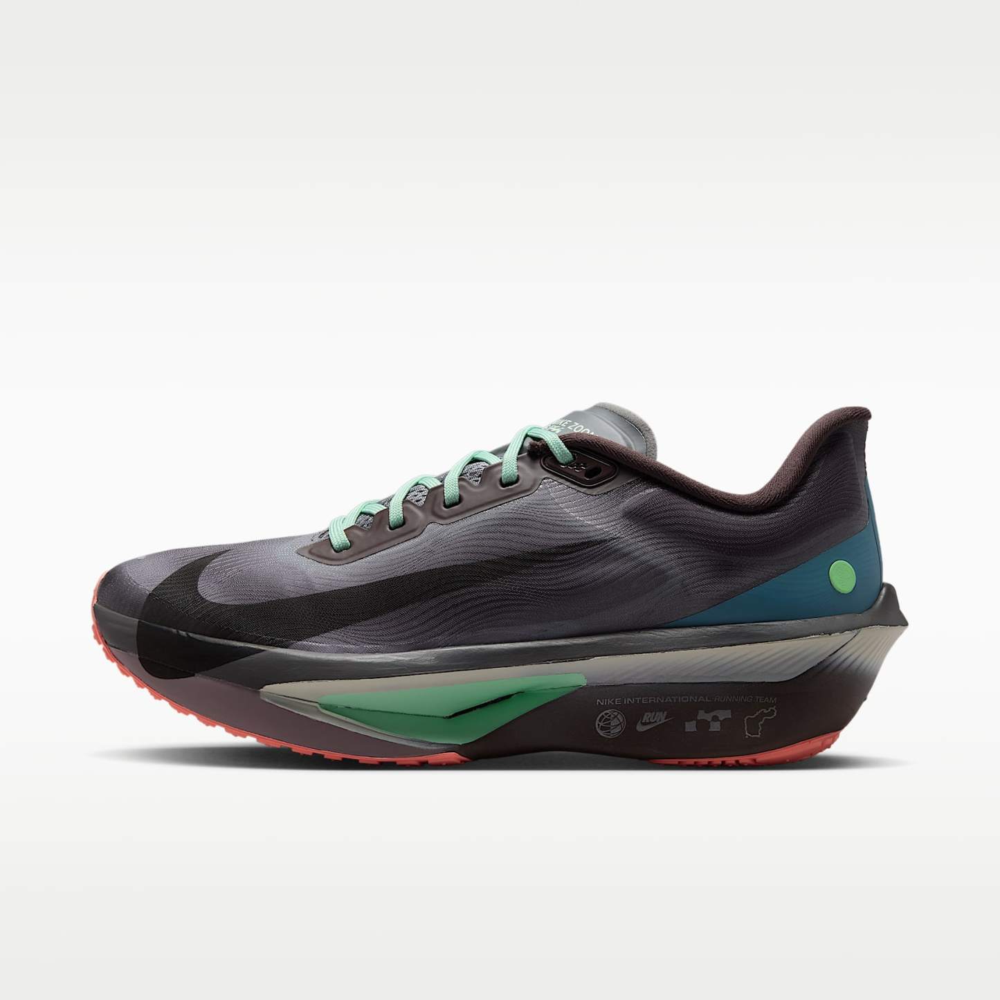Nike Zoom Fly 6 Straßenlaufschuh für Wettkämpfe (Herren) – Baroque Brown/Smoke Grey/Ironstone/Schwarz