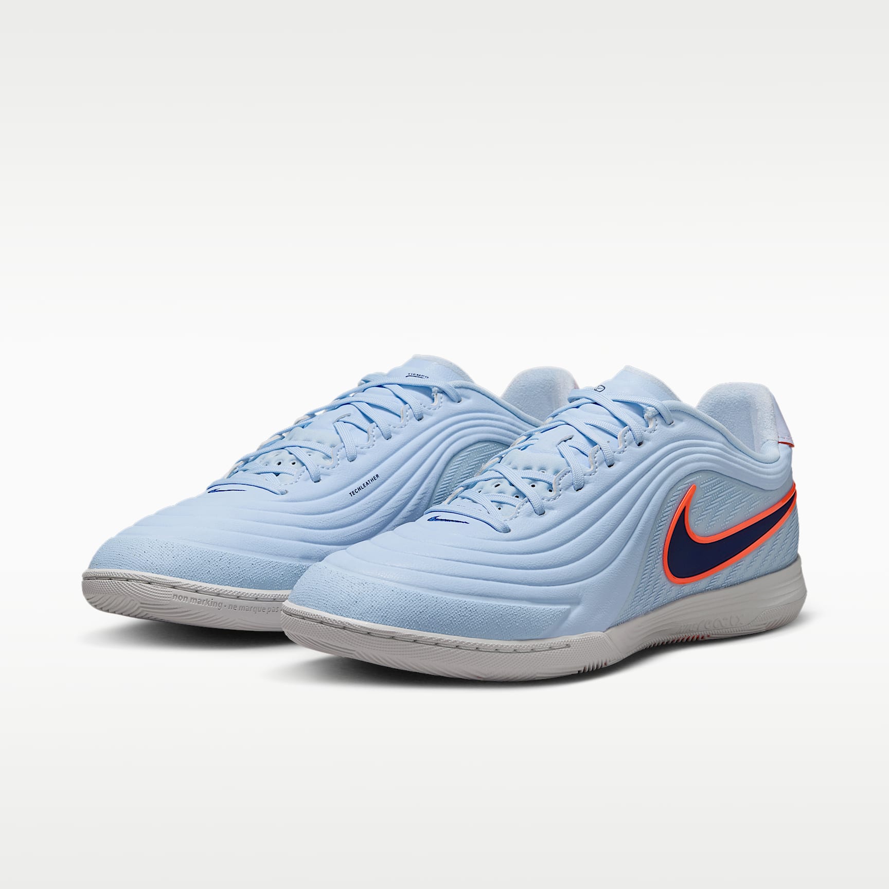 Nike Tiempo Reactgato Low Top Fußballschuh für Hallen- und Hartplätze – Hydrogen Blue/Coconut Milk