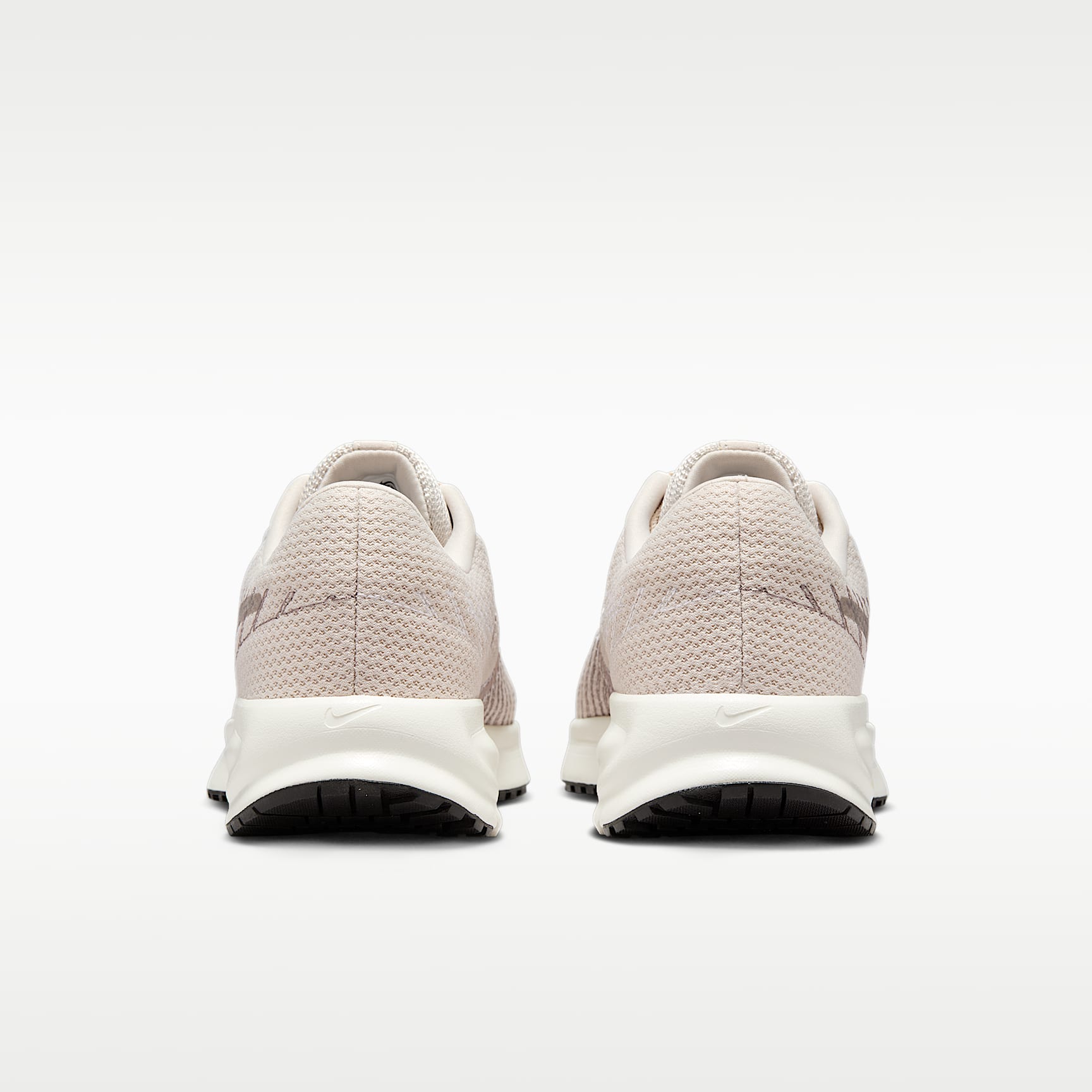Nike Run Defy Straßenlaufschuh (Damen) – Light Orewood Brown/Cave Stone/Weiß/College Grey
