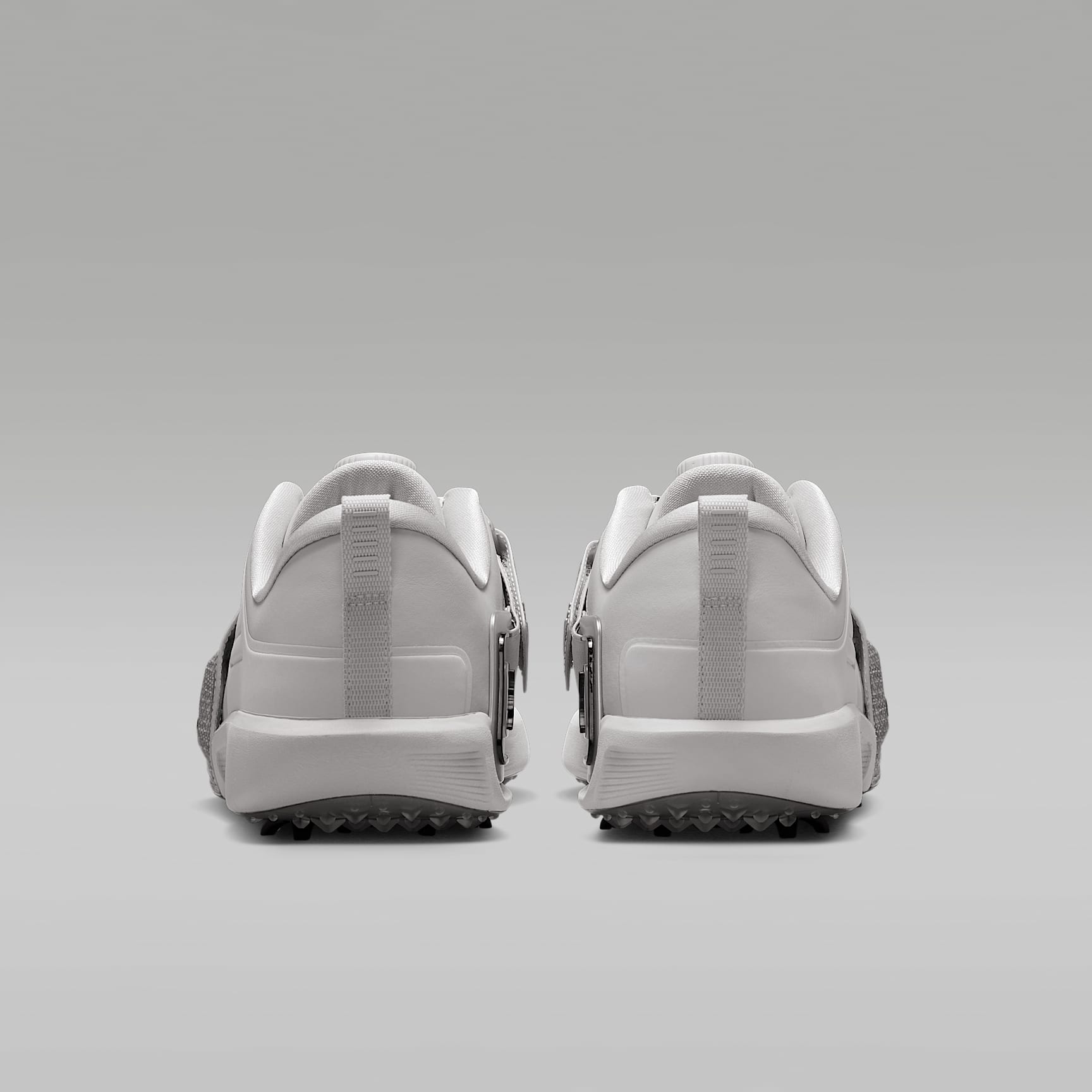 Jordan Air Rev Golfschuh – Neutral Grey/Metallic Silver/Schwarz