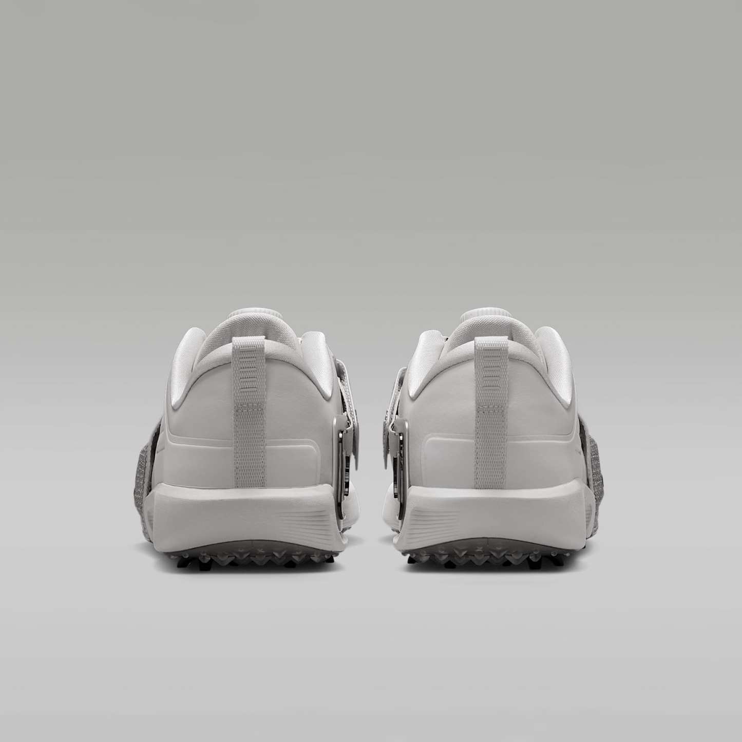Jordan Air Rev Golfschuh – Neutral Grey/Metallic Silver/Schwarz