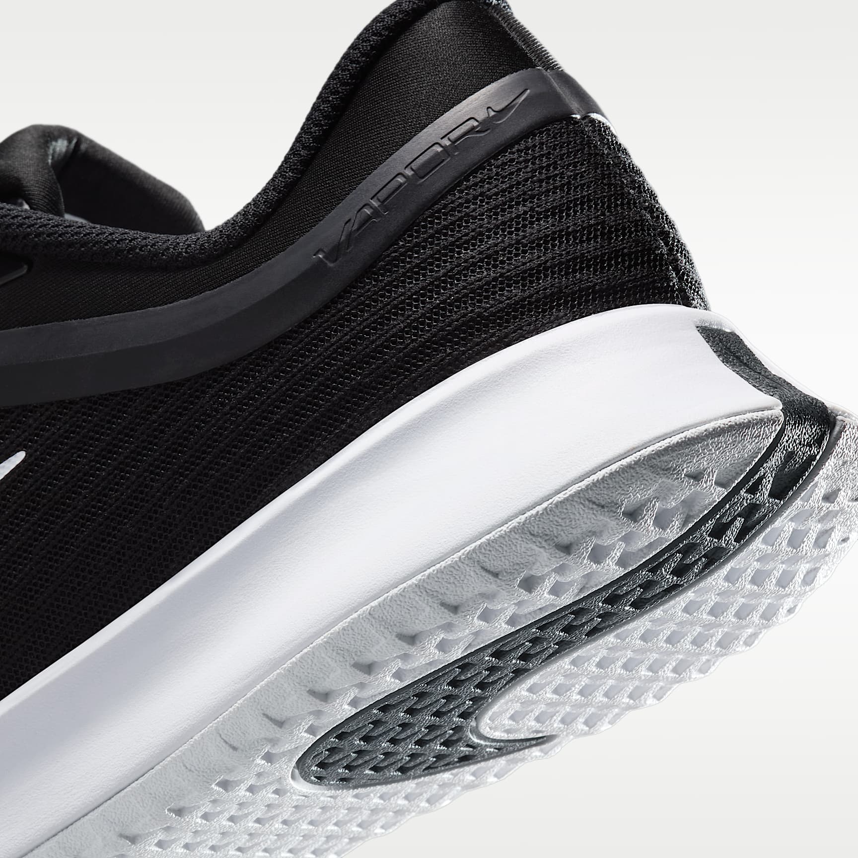 Nike Vapor Pro 3 Tennisschuh für Hartplätze (Damen) – Schwarz/Weiß