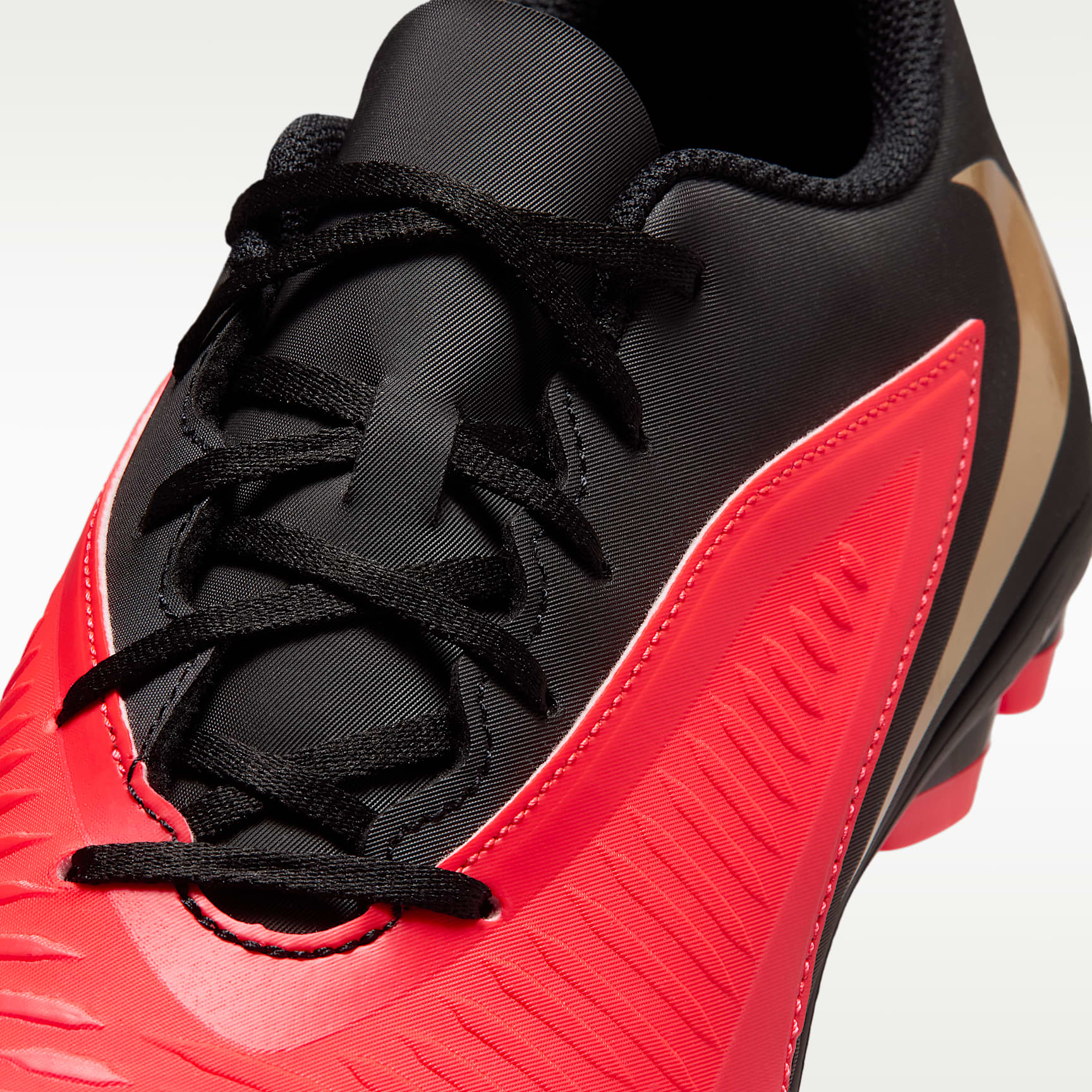 Nike Phantom 6 Low Club Fußballschuh für verschiedene Böden – Bright Crimson/Schwarz/Blur