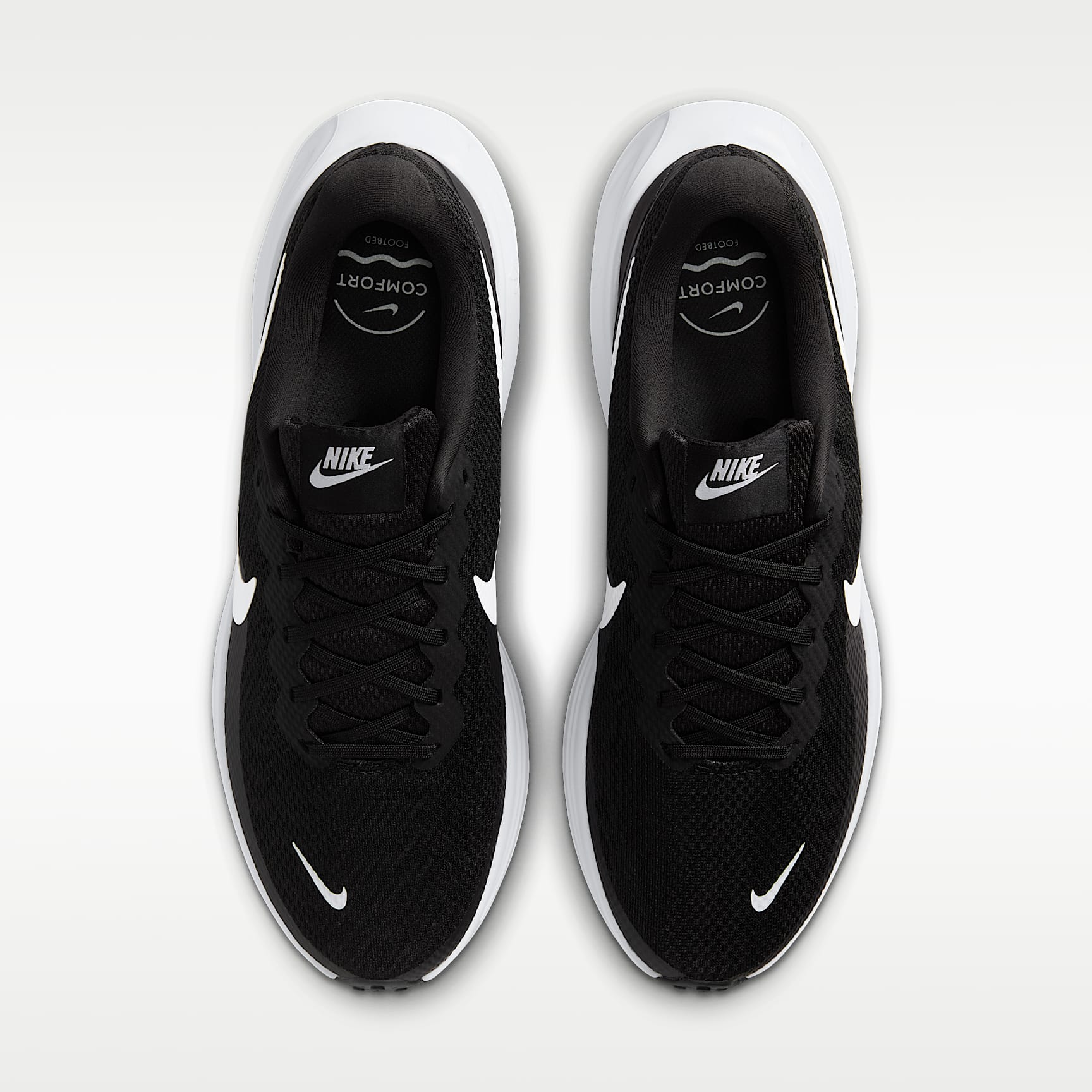 Nike Revolution 8 Straßenlaufschuh (Herren) – Schwarz/Schwarz/Weiß