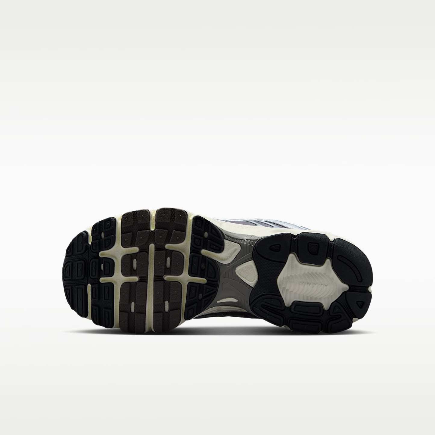 Nike Air Max Moto 2K Schuh für ältere Kinder – Platinum Tint/Cave Stone/Anthracite/Metallic Silver