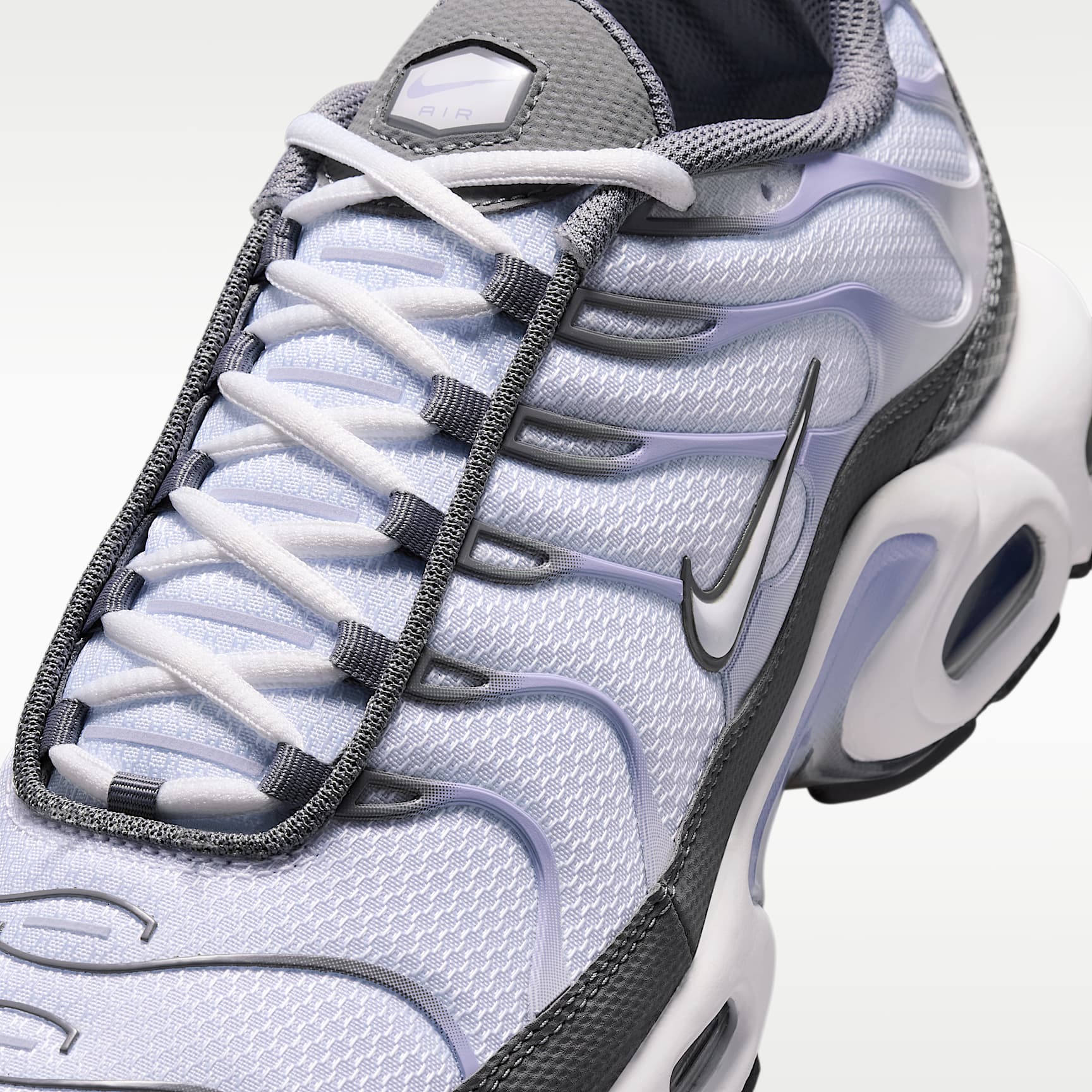 Nike Air Max Plus Schuh (Herren) – Smoke Grey/Light Armory Blue/Dark Smoke Grey/Weiß