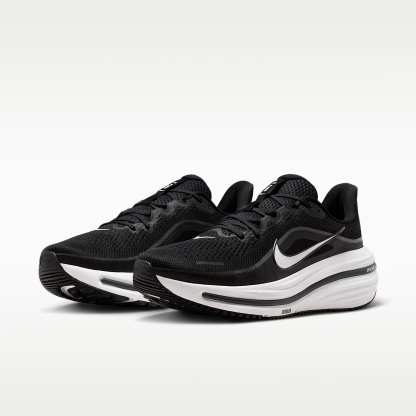 Nike Winflo 12 Straßenlaufschuh (Herren) – Schwarz/Dark Smoke Grey/Weiß
