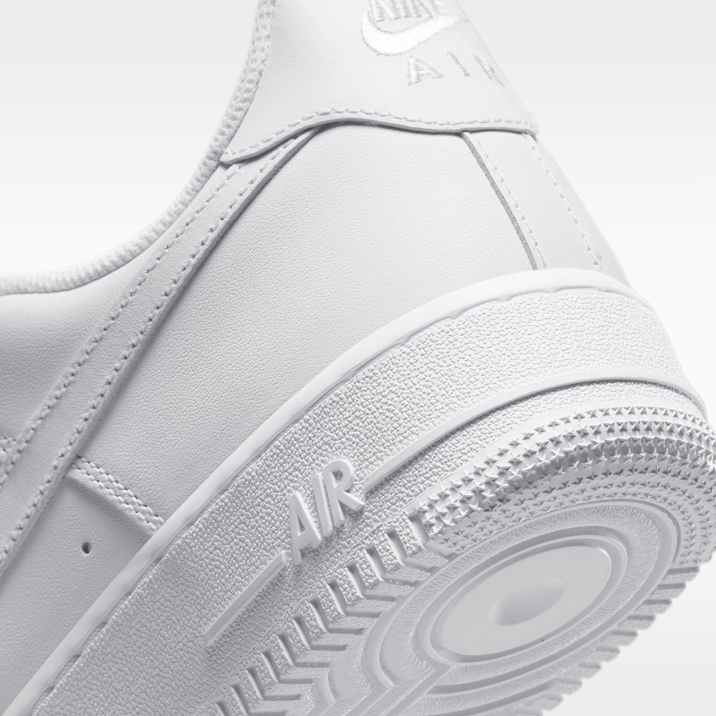 Nike Air Force 1 '07 Herrenschuh – Weiß/Weiß