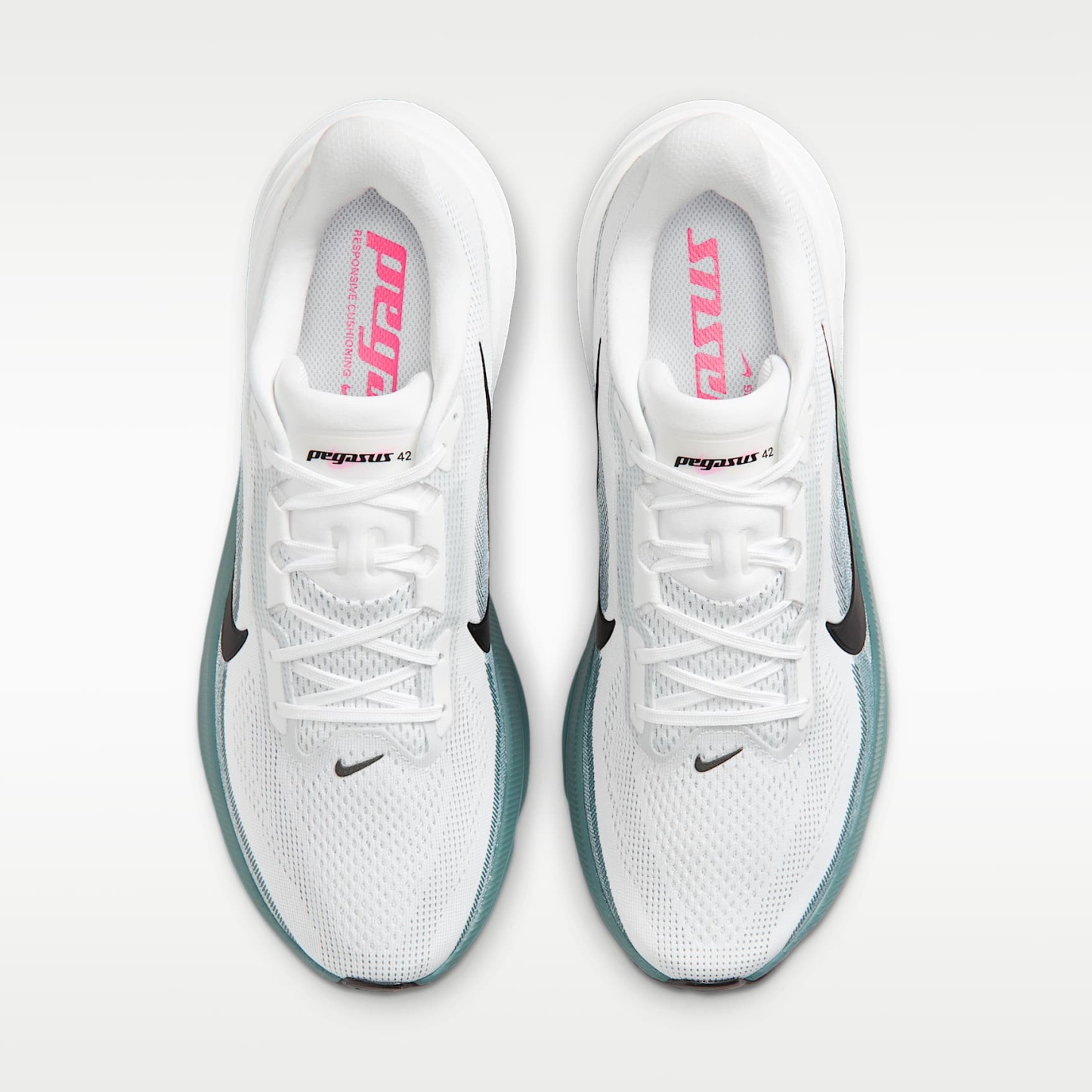 Nike Pegasus 42 Straßenlaufschuh (Herren) – Weiß/Mineral Slate/Hyper Pink/Schwarz