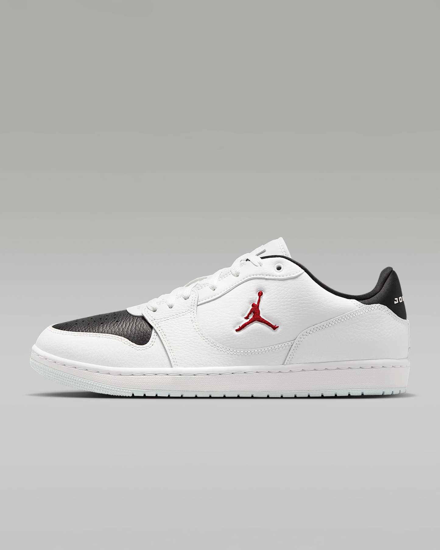 Jordan Court Connect Low Herrenschuhe – Weiß/Schwarz/Gym Red