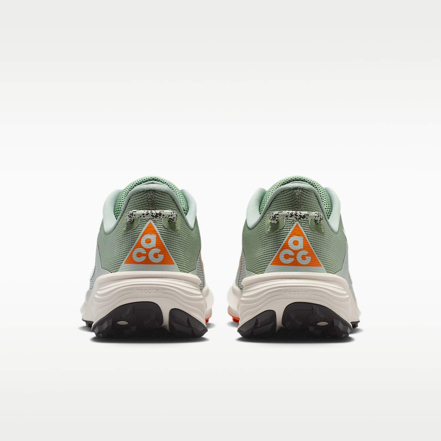 Nike ACG Pegasus Trail Traillaufschuh (Damen) – Jade Horizon/Light Silver/Safety Orange/Phantom
